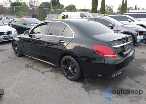 2015 Mercedes-Benz C 300 Luxury/Sport z USA, uszkodzony, nr VIN 55SWF4JB5FU064222